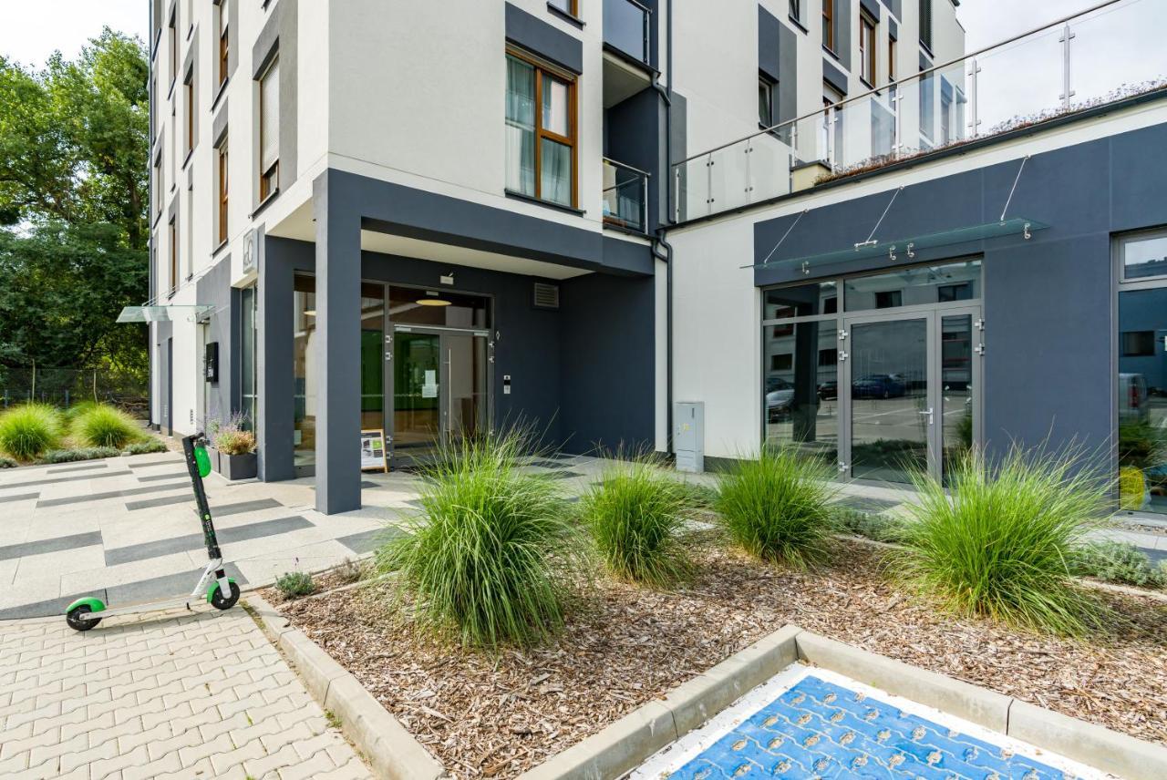 Warta Residence Apartments By Noclegi Renters Poznan Bagian luar foto